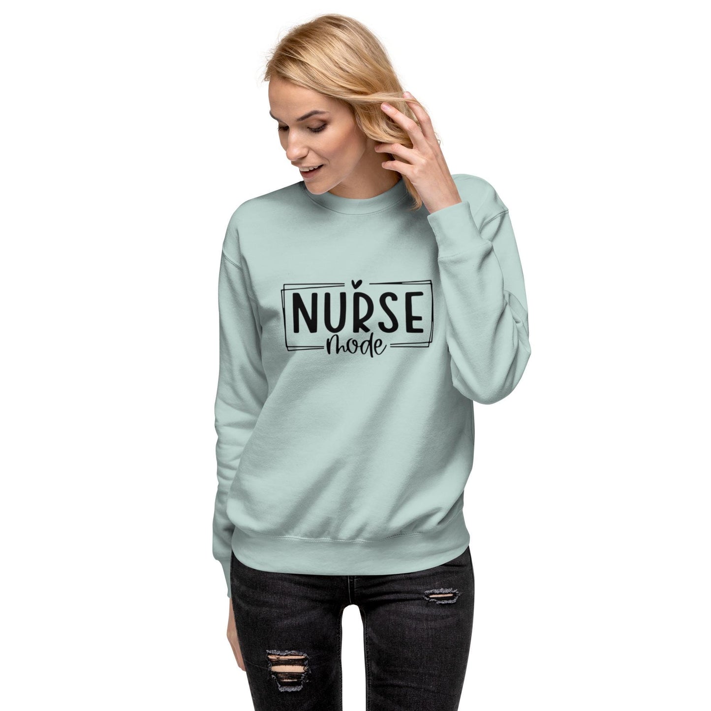 Nurse Life Women's Crewneck Sweatshirt – Comfortable Streetwear Style